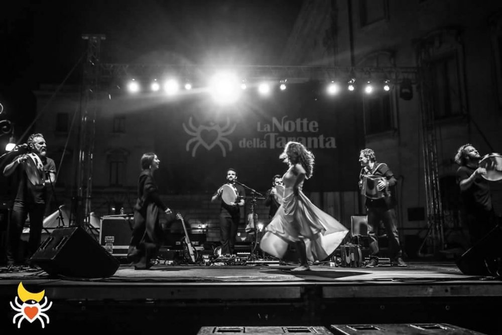Canzoniere Grecanico in concerto a Melpignano per la Notte della taranta