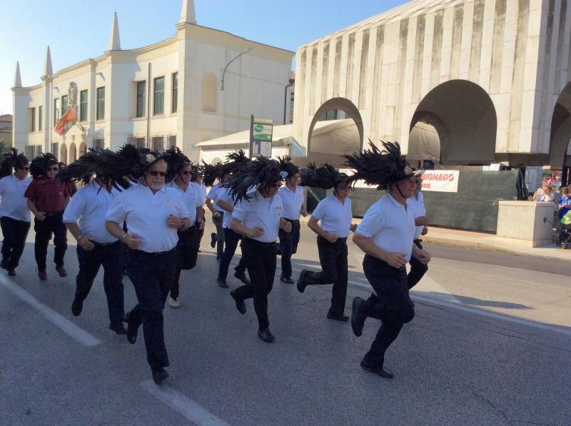 La Sezione Di Mestre DellAssociazione Nazionale Bersaglieri Festeggia