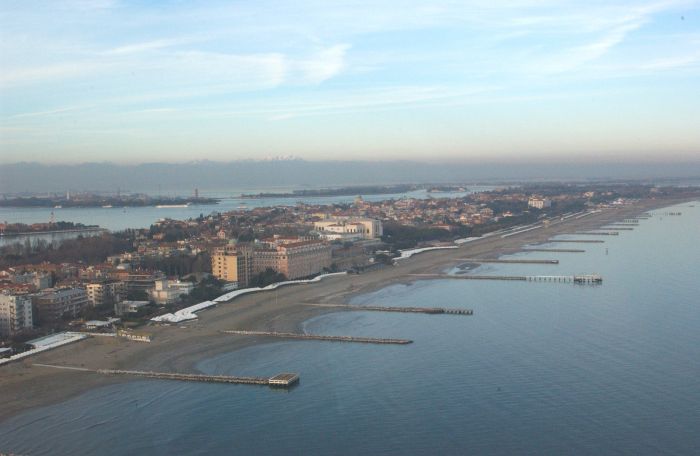 foto del Lido di Venezia dall'alto
