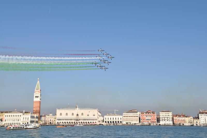 Video passaggio Frecce Tricolori