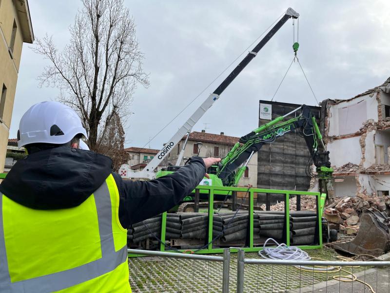 Demolizione edifici Marghera