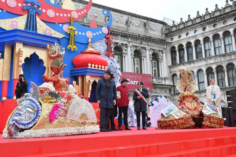 Carnevale 2024: i Carnevali d'Italia arrivano in piazza San Marco portando  le loro tradizioni con i loro costumi e balli regionali