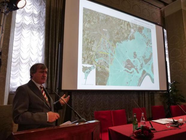 un momento del'intervento del sindaco