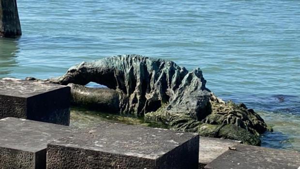 Il monumento alla Partigiana