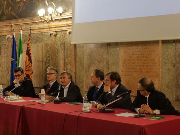 un momento dell'intervento del sindaco
