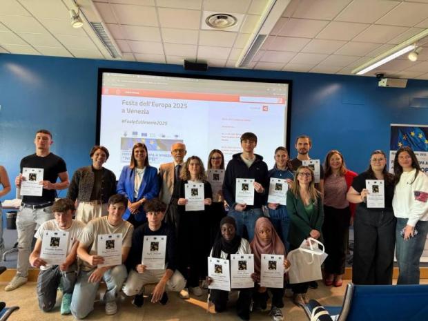 Foto di gruppo con i premiati