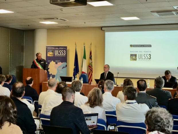 un momento dell'intervento del sindaco