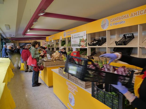 Il mercato agricolo coperto di Mestre