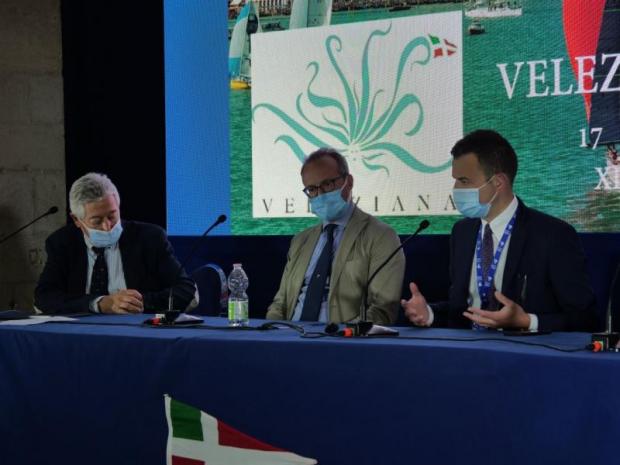 un momento della conferenza stampa