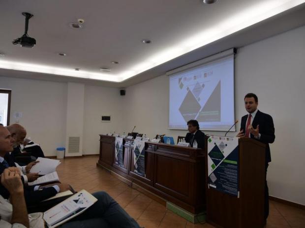 un momento dell'intervento di Venturini