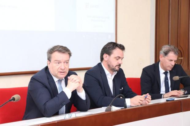 un momento dell'intervento di De Martin