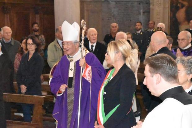 Vescovi nei cimiteri: mons. Moraglia (Venezia), a isola di San Michele per  un atto di suffragio e assoluzione di tutti i defunti