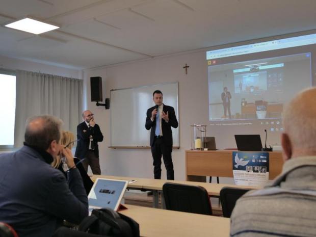 un momento dell'intervento di Venturini