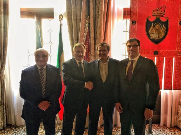 Sindaco Brugnaro con delegazione Governo russo e Boris Aleshin