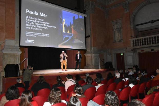 L’assessore Mar all’inaugurazione del Ca’ Foscari Short Film Festival