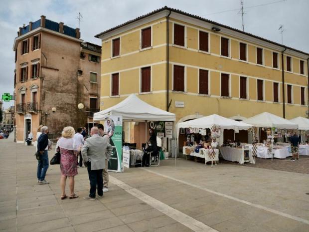Mercatino solidale Sla Mestre
