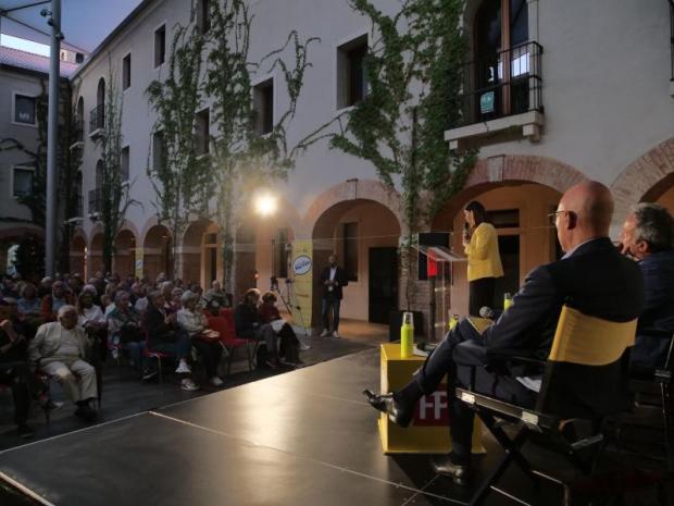 Festival politica