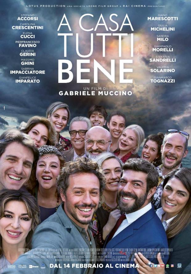 locandina a casa tutti bene