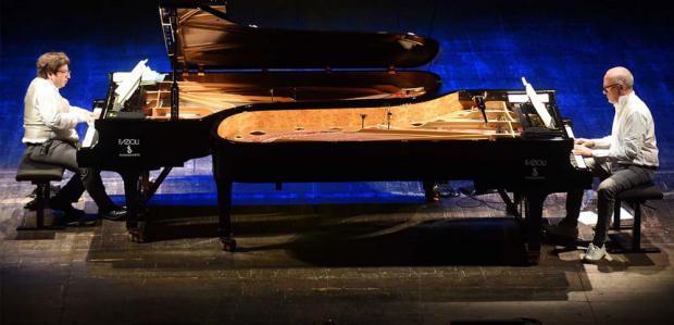 bach is in the air