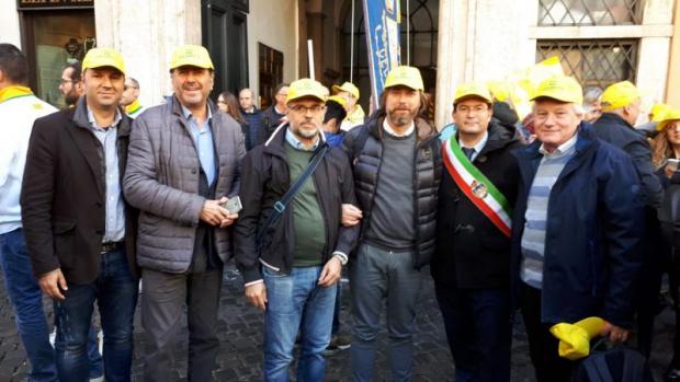 L'assessore Boraso assieme ai rappresentanti della Coldiretti alla manifestazione