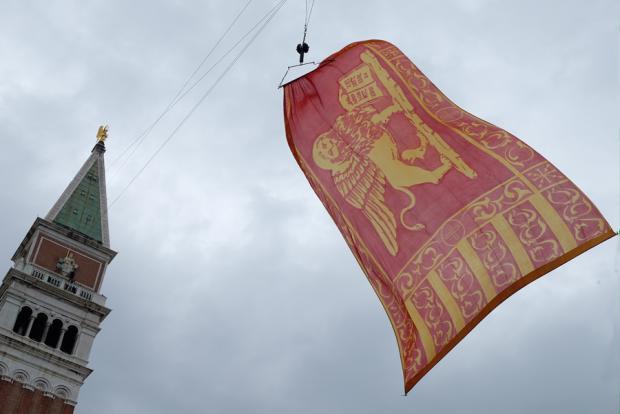 Lo svolo del leon