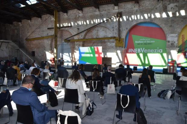 Conferenza all'Arsenale