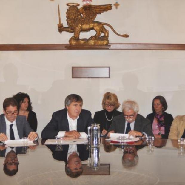 Sindaco e Restucci