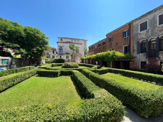 Giardini di Ca' Rezzonico