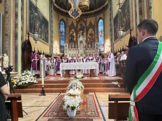 I funerali di don Armando Trevisiol