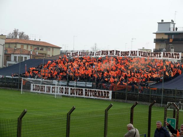 Tifosi allo stadio Baracca