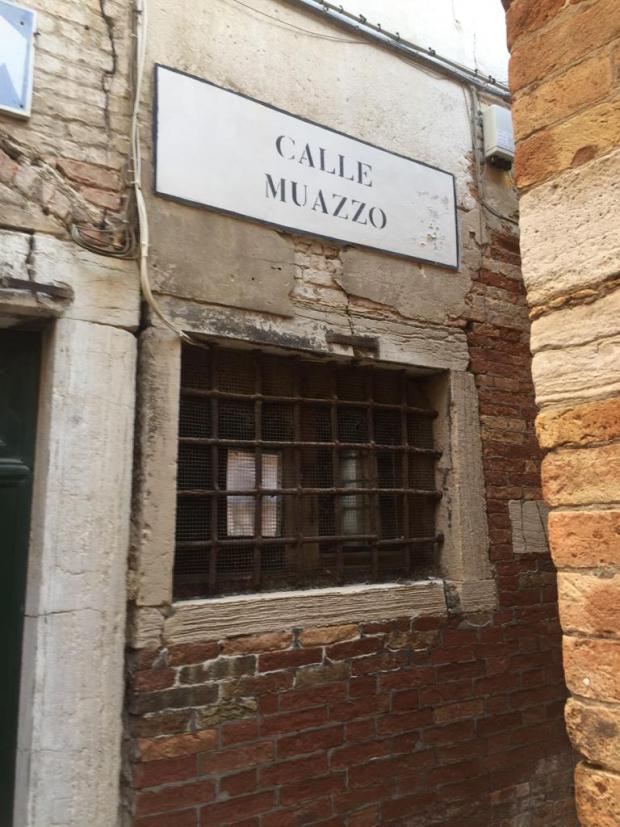Calle Muazzo