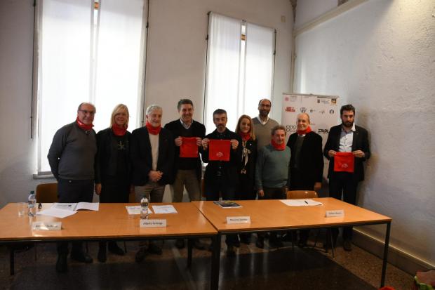 Collettiva con relatori della conferenza stampa e organizzatori della manifestazione