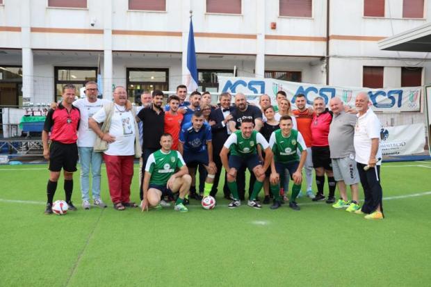 Collettiva con il sindaco