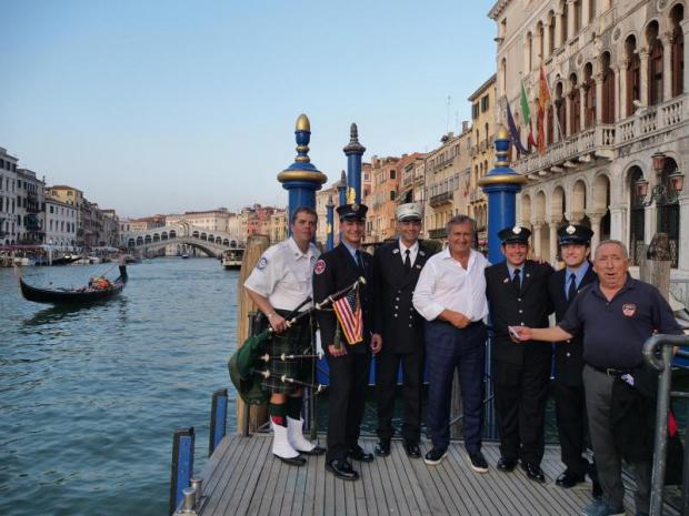 Sindaco Brugnaro con delegazione FDNY