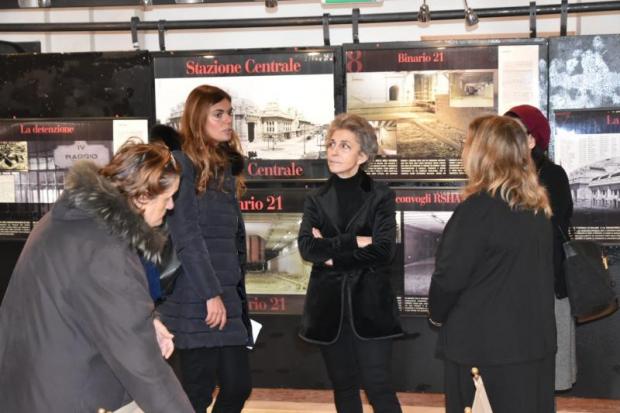 La presidente Damiano in visita alla mostra