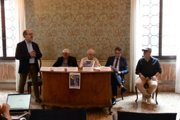 Conferenza stampa