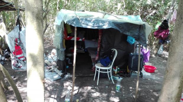 accampamento abusivo