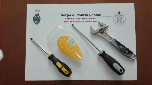 strumenti per effrazione