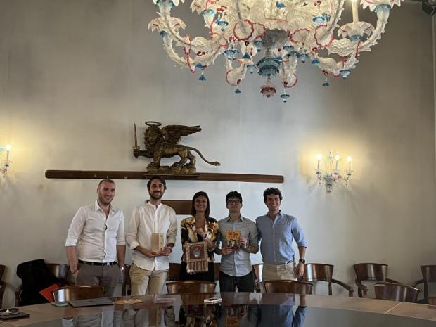 Consegna gagliardetto