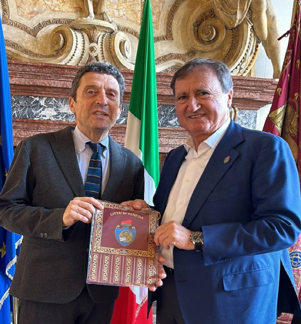 Sindaco Brugnaro incontro con Pietrangelo Buttafuoco