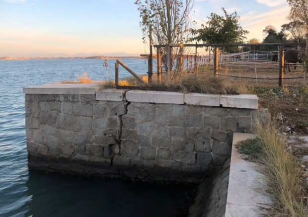 Acqua alta muri spondali Lido di Venezia