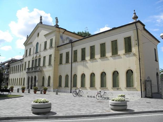 Il Municipio di Favaro