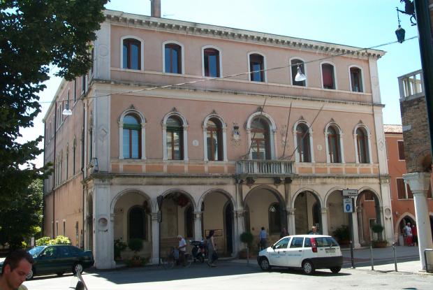 Facciata del Municipio di Mestre