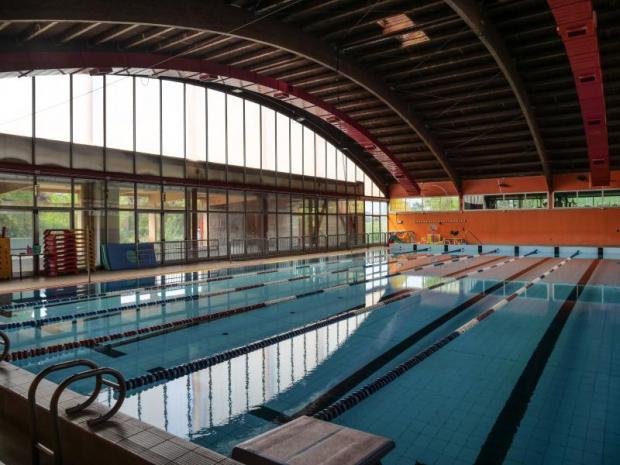 Interno piscina Gazzera