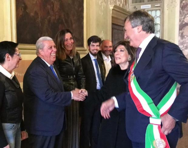 sindaco con Pellegrini