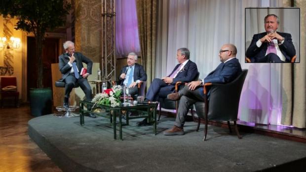 il sindaco Brugnaro al casino per la presentazione del libro di Molinari