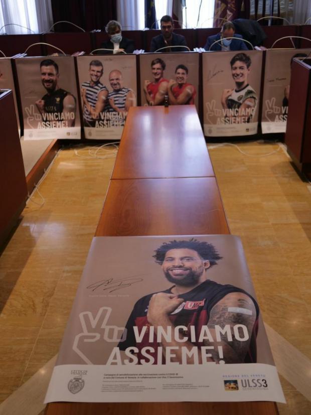 Campagna vaccinazioni giovani sport Tomaello