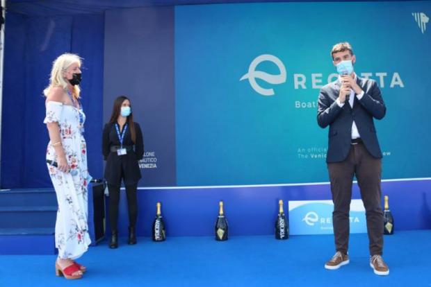 Tomaello premiazioni Salone Nautico