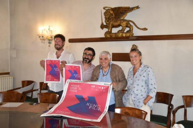 L'assessore Mar e i curatori della rassegna