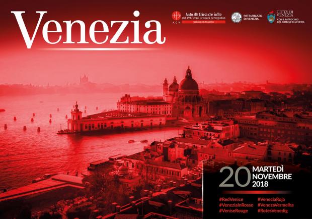 Venezia illuminata di rosso